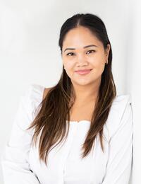 Joan Dela CruzCertified Holistic Aesthetician & Wellness Practitioner